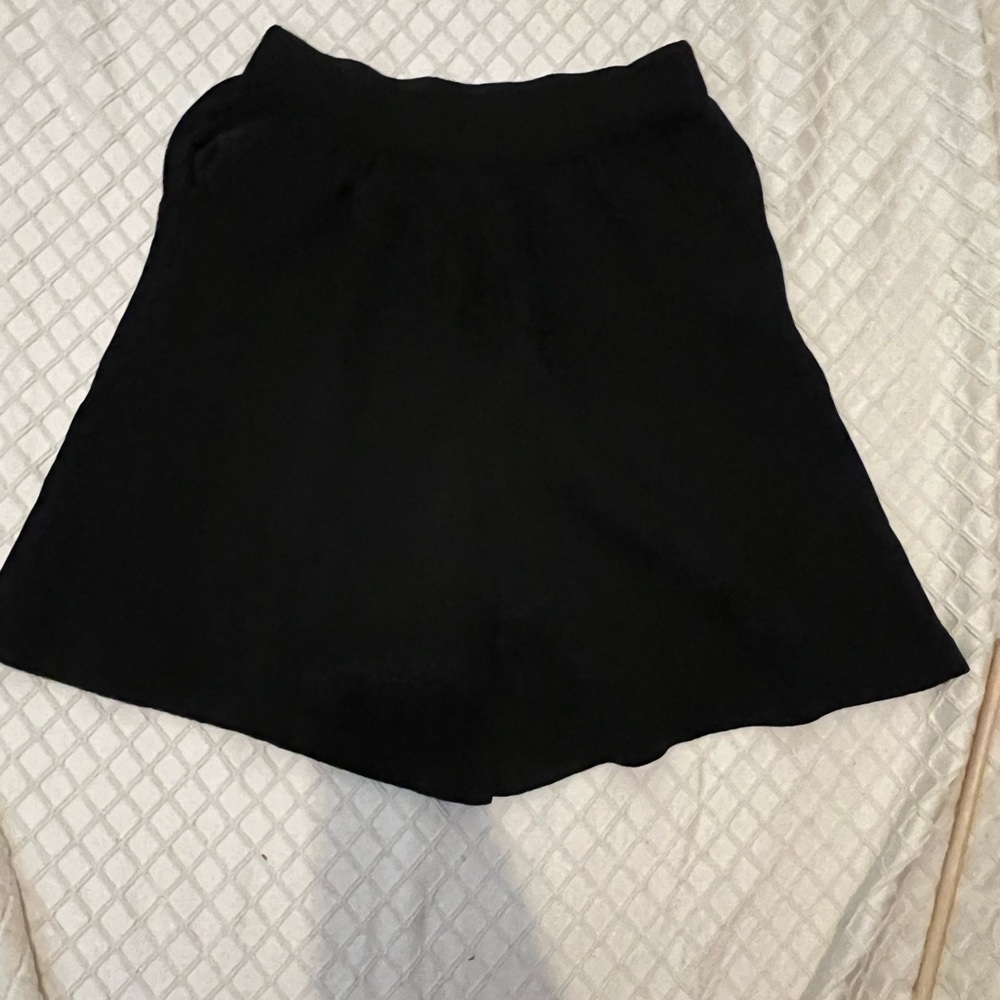 St. John sport short size S